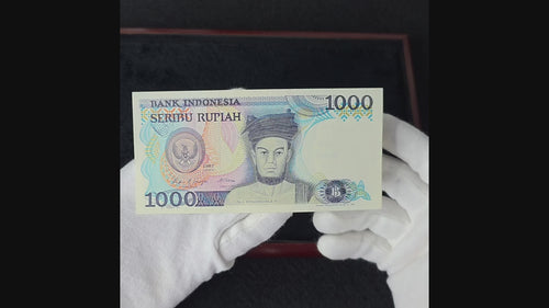 Old Money 1987 Sisingamangaraja UNC 1000 Rupiah Indonesia Banknote Colorful Ornate Design